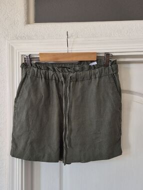 Banana Republic, Hight Waist, 55% Linen Blend Shorts Sz Small